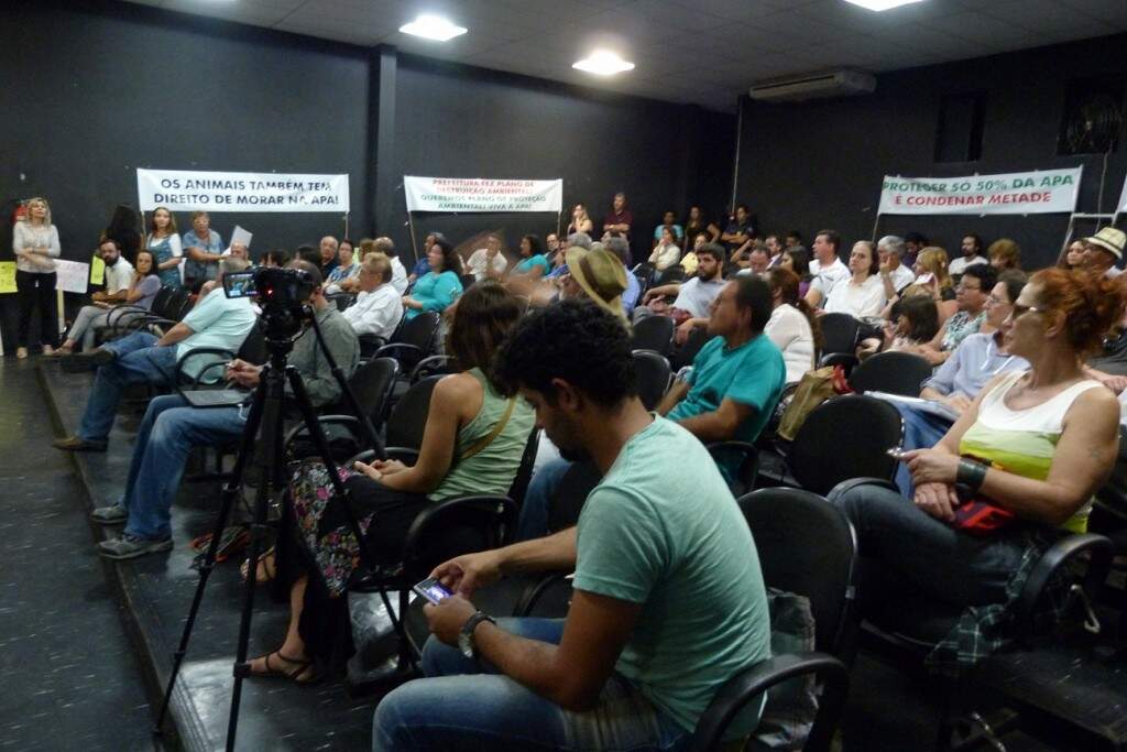 Protestos marcam a apresentação do Plano de Manejo da APA Embu Verde